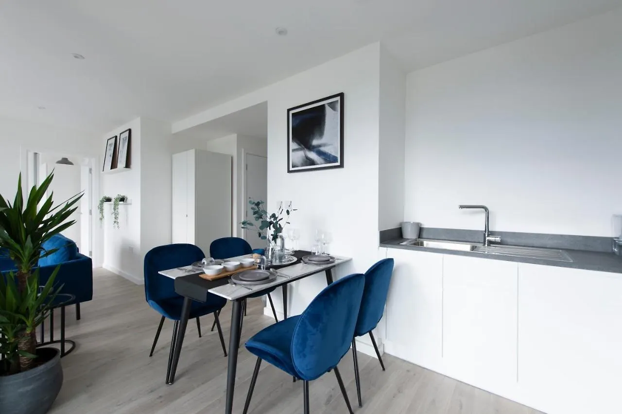 Ac Luxe Penthouse With Free Parking Apartment London
