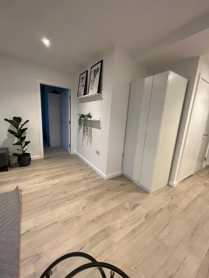 Ac Luxe Penthouse With Free Parking Apartment London