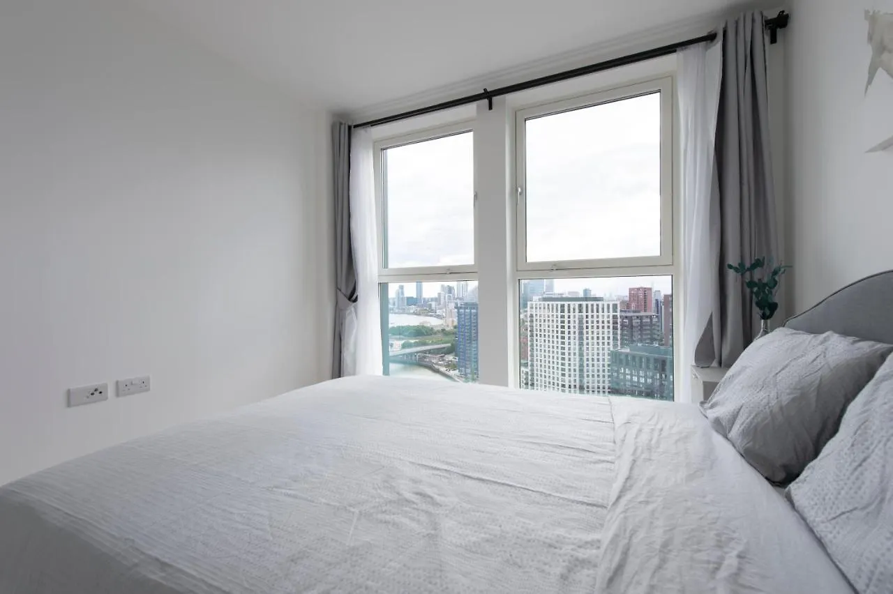 Ac Luxe Penthouse With Free Parking Apartment London