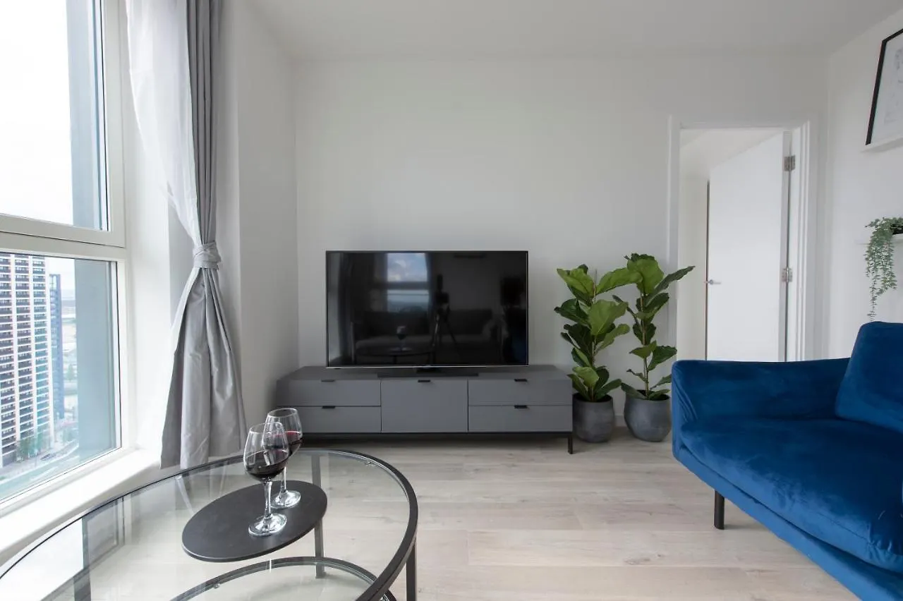 Ac Luxe Penthouse With Free Parking Apartment London
